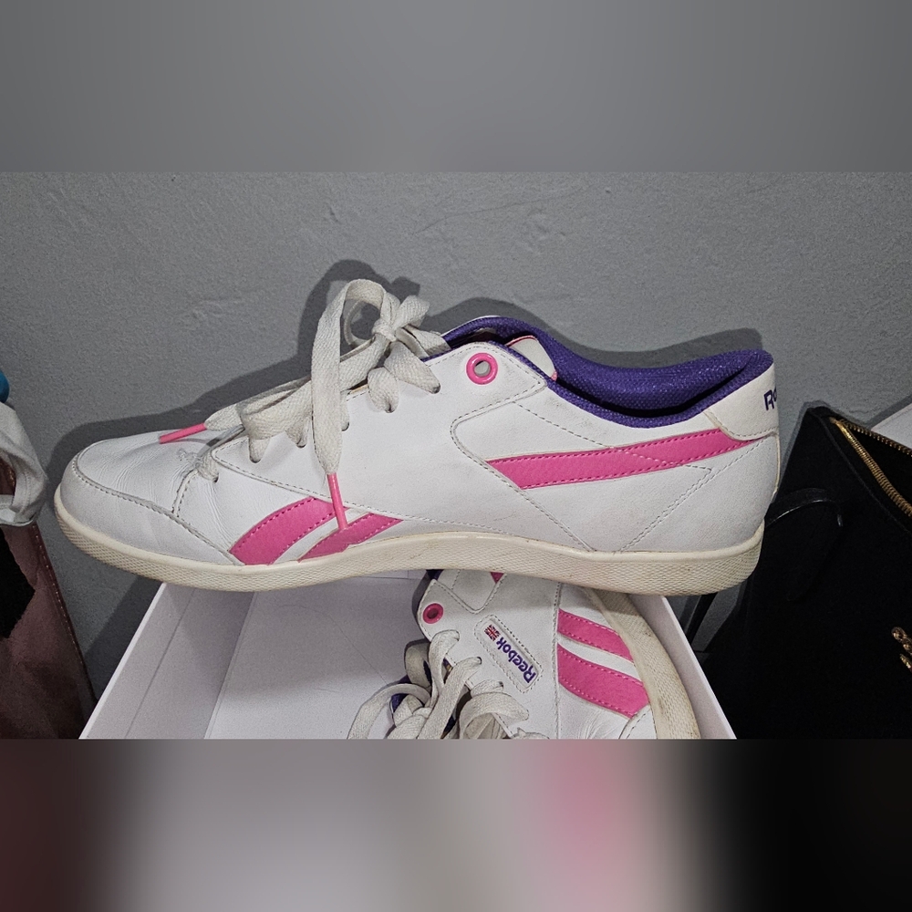 Reebok Women's White and Pink Sneakers